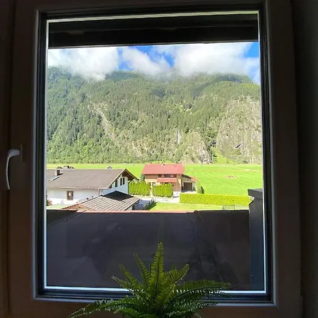Apartment Familien-apartment Mit Balkon Und Bergblick Umhausen